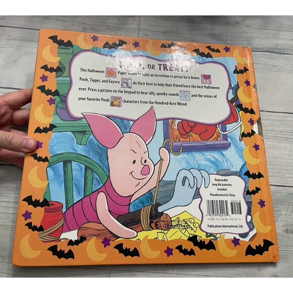 Boo! to You, Too, Winnie the Pooh Play-a-Sound Book By Catherine McCafferty - Picture 4 of 6